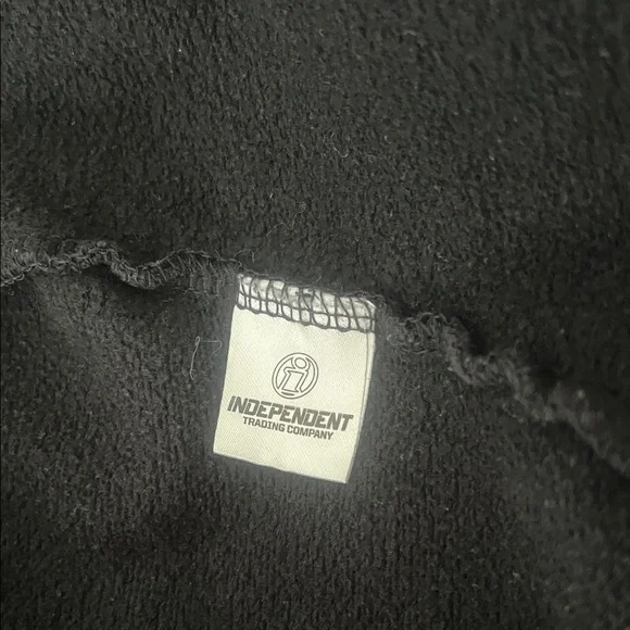 The original Santa Cruz California,women’s,Black Jacket with Gold Logo Size 2XL - Picture 11 of 17